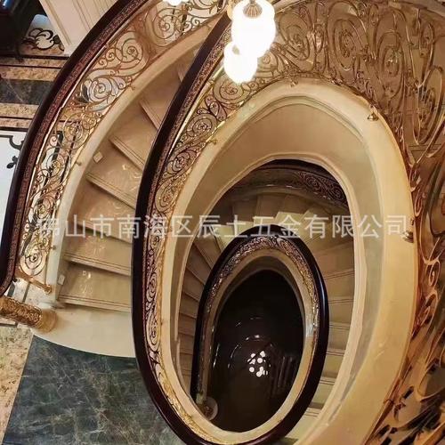 佛山铜楼梯扶手 弧形设计与装饰美学的完美融合